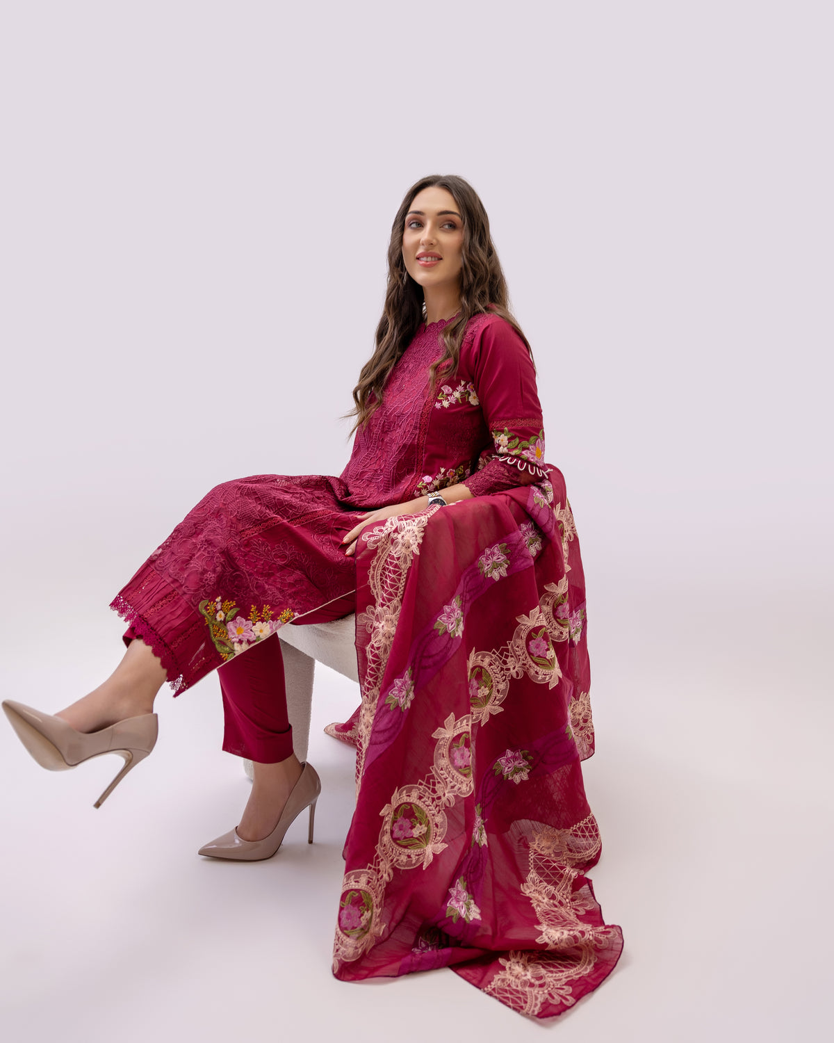 Gulnaar Royale