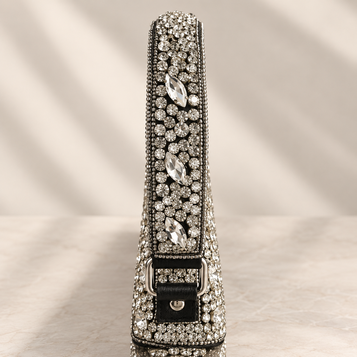 Noir Crystal Royale