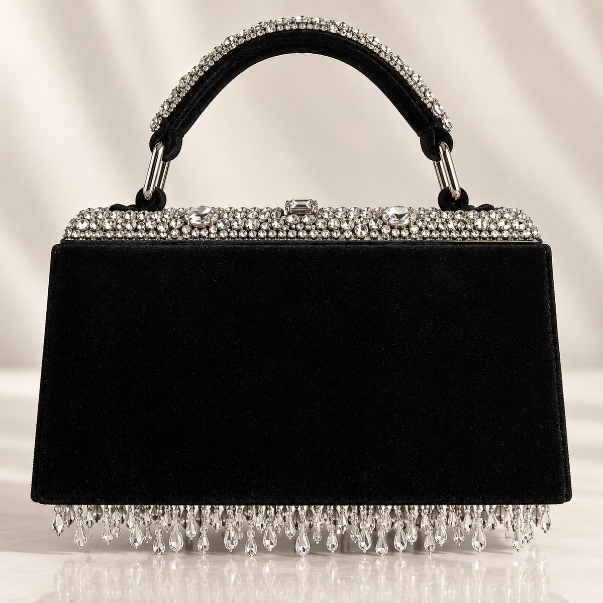 Noir Crystal Royale