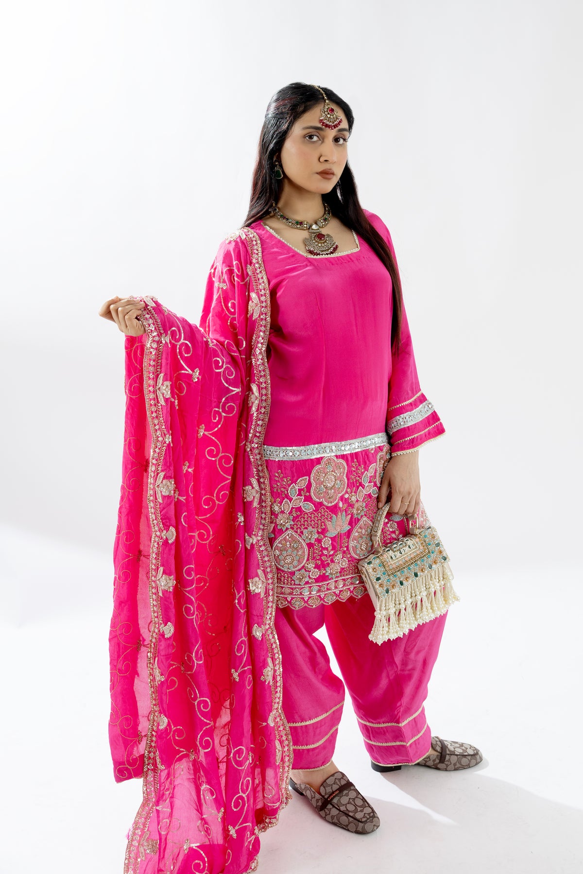 Fuchsia Noor
