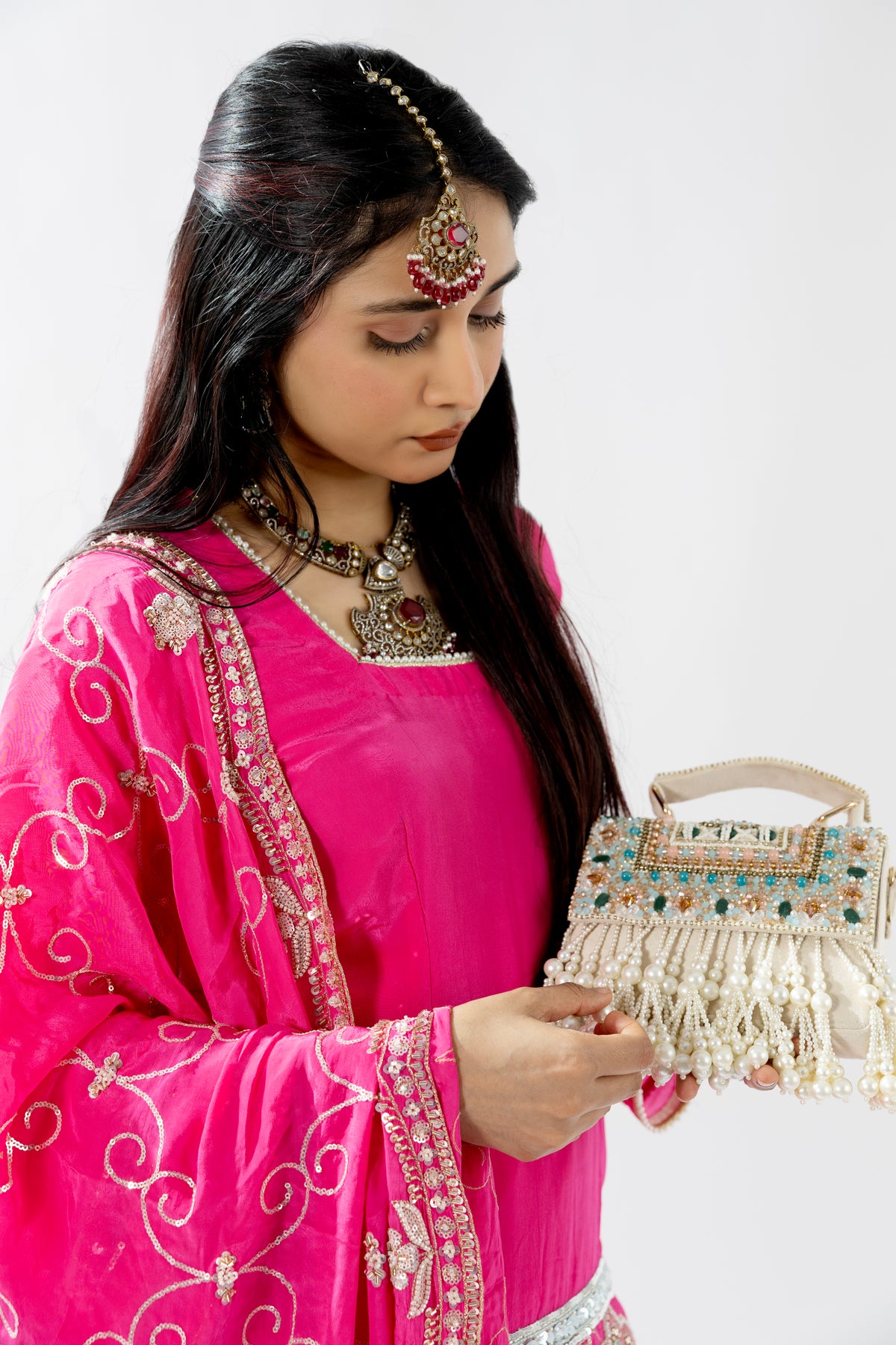 Fuchsia Noor